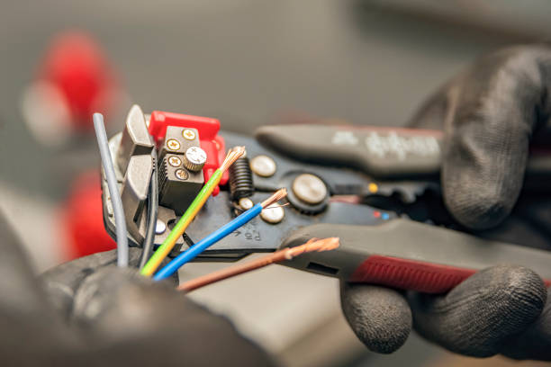 Best Licensed Electrician  in Plano, KY